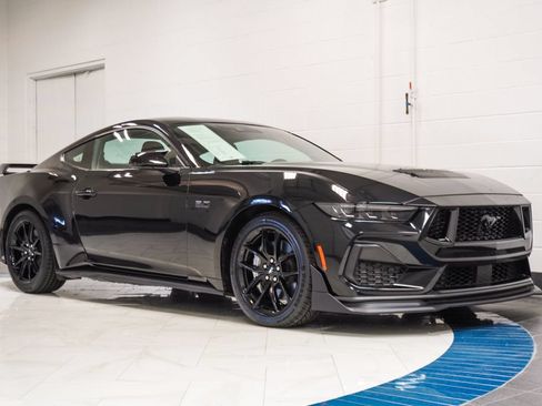 Used 2025 Ford Mustang GT w/ Mustang Nite Pony Package RWD image 5