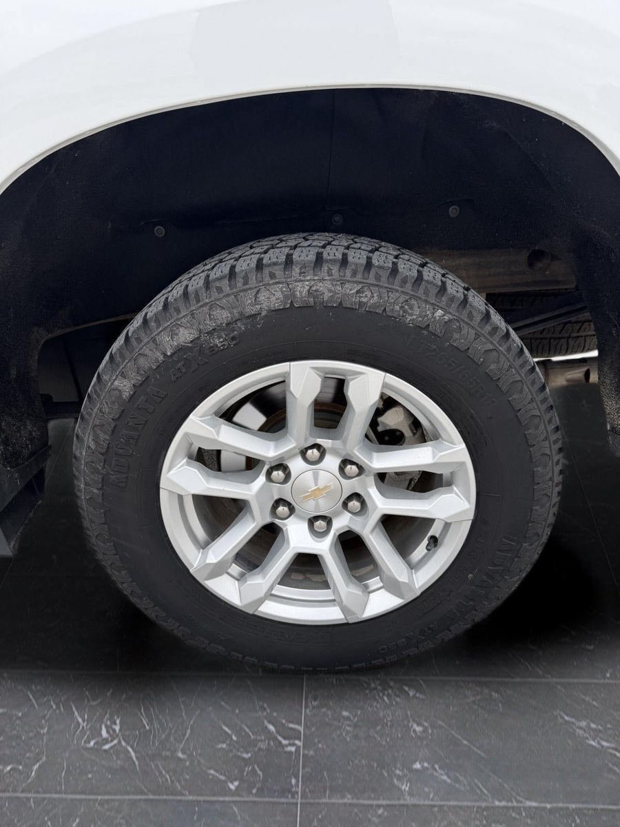 Used 2023 Chevrolet Silverado 1500 LTZ w/ LTZ Convenience Package II AWD/4WD image 19