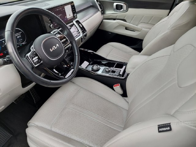 Used 2023 Kia Sorento SX Prestige AWD/4WD image 9
