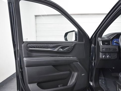 Used 2023 GMC Yukon Denali image 11