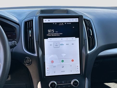 Certified 2024 Ford Edge SE image 14