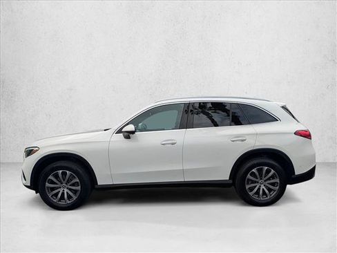 Certified 2025 Mercedes-Benz GLC 300 image 11