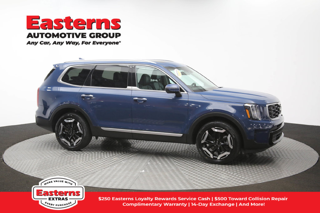 Used 2025 Kia Telluride S FWD image 50