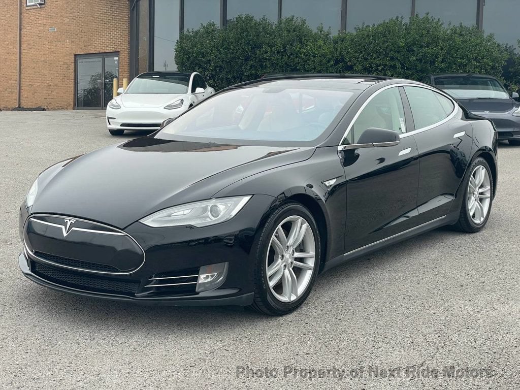Used 2013 Tesla Model S RWD image 3