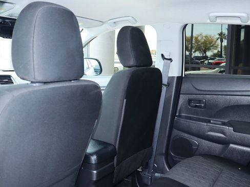 Used 2024 Mitsubishi Outlander Sport AWD image 31