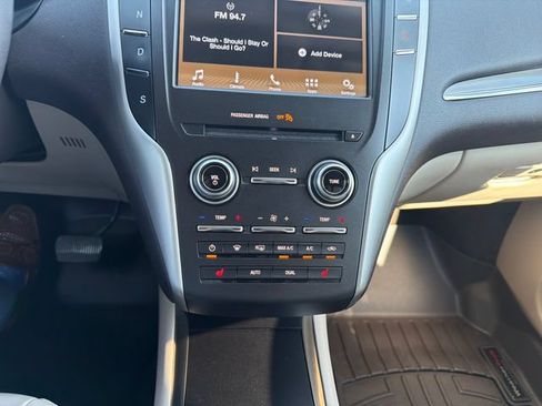 Used 2018 Lincoln MKC Premiere FWD image 20