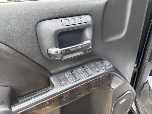 Used 2016 GMC Sierra 2500 Denali w/ Duramax Plus Package AWD/4WD image 23