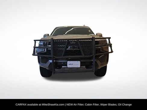 Used 2021 Chevrolet Tahoe Z71 w/ Luxury Package AWD/4WD image 4