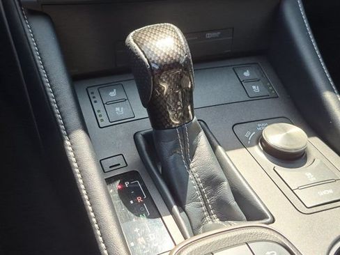 Used 2017 Lexus RC 200t F Sport RWD image 27