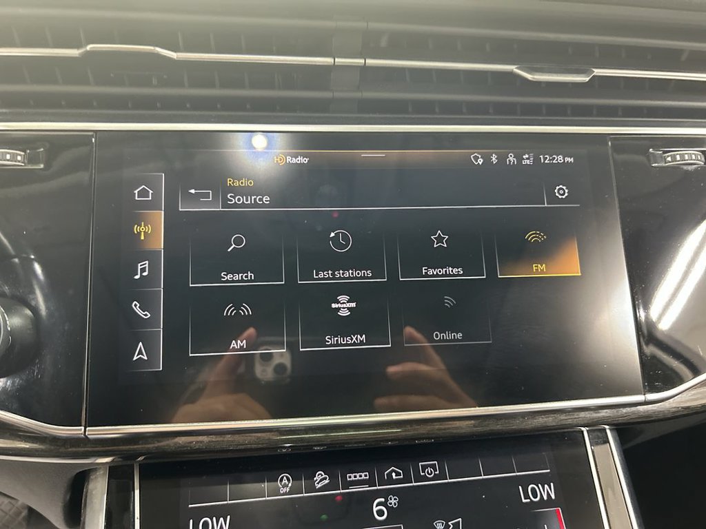 Used 2022 Audi Q7 3.0T Premium AWD/4WD image 14
