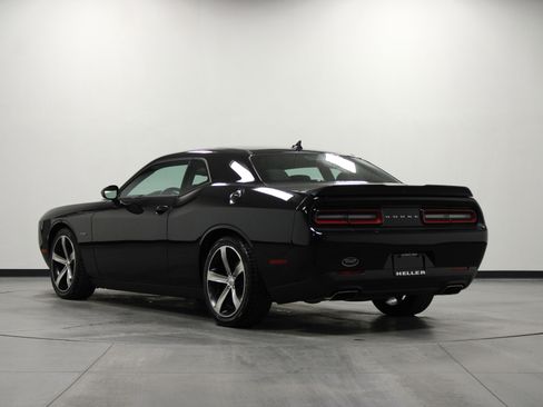 Used 2016 Dodge Challenger R/T image 6