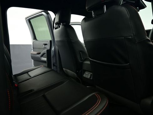 Used 2024 Nissan Frontier PRO-4X w/ Pro Premium Package image 32