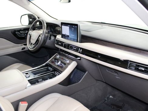Used 2023 Lincoln Aviator Reserve w/ Equipment Group 201A AWD/4WD image 32