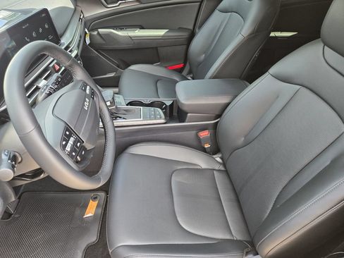 New 2026 Kia Sportage EX FWD image 10