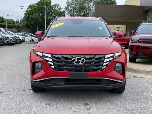 Used 2023 Hyundai Tucson SEL w/ Convenience Package FWD image 2