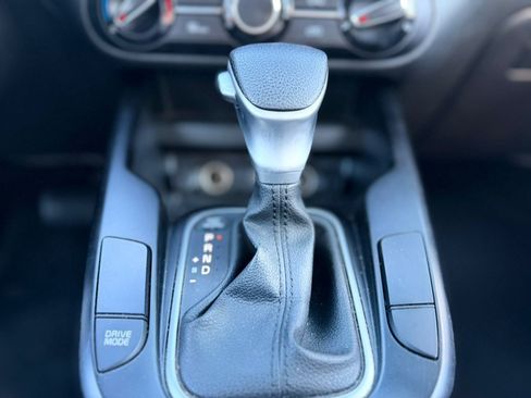 Used 2023 Kia Soul LX w/ Option Group 015 FWD image 11