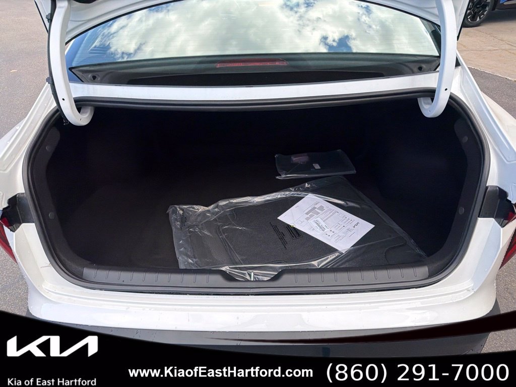 New 2026 Kia K4 FWD image 16