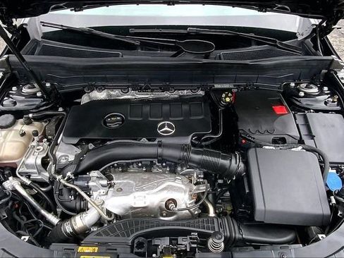 Certified 2022 Mercedes-Benz GLB 250 4MATIC image 26