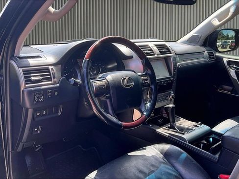Used 2017 Lexus GX 460 AWD/4WD image 16