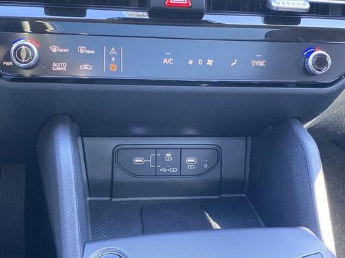 New 2026 Kia Sportage SX FWD image 18