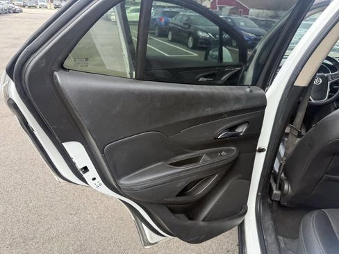 Used 2020 Buick Encore Preferred image 19