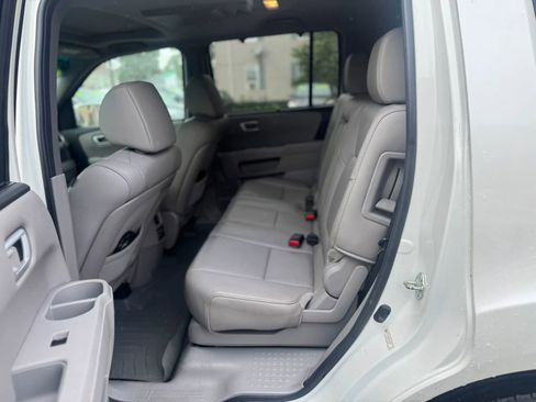 Used 2015 Honda Pilot Touring image 9