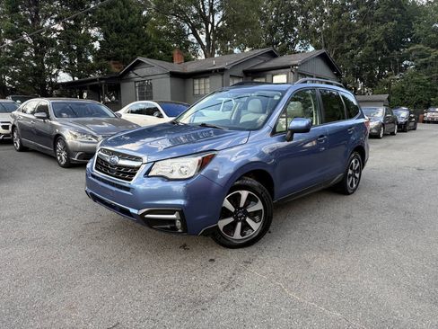 Used 2017 Subaru Forester 2.5i Premium AWD/4WD image 1