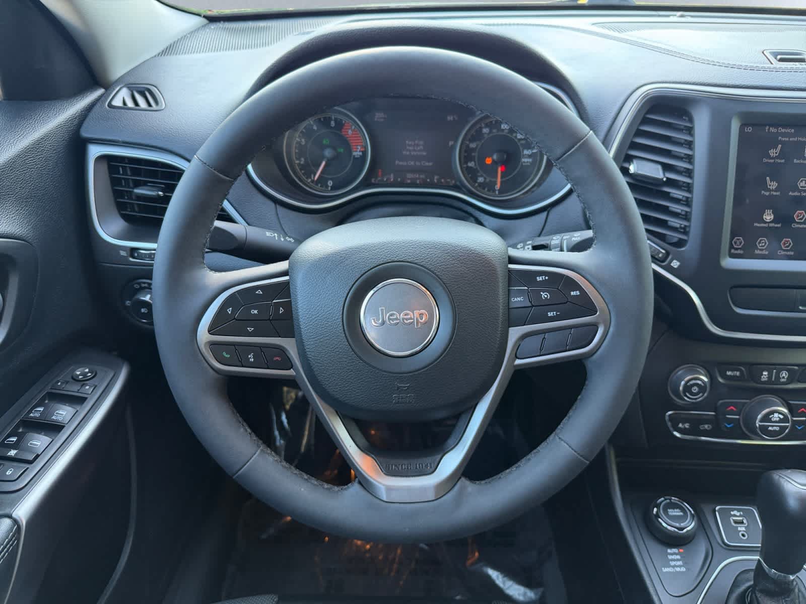 Used 2022 Jeep Cherokee Latitude Lux AWD/4WD image 17