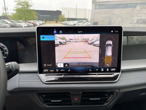 New 2026 Volkswagen Tiguan SE image 28