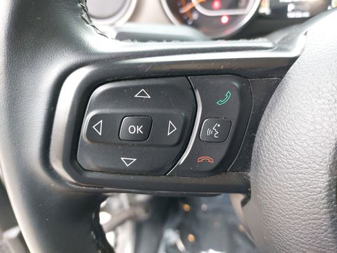 Used 2021 Jeep Gladiator Sport image 18