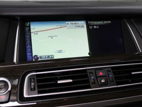 Used 2014 BMW 740i image 16