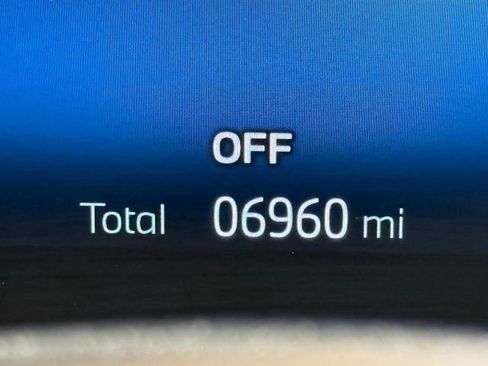 Used 2024 BMW iX xDrive50 w/ Premium Package image 21