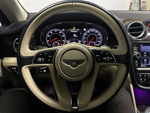 Used 2019 Bentley Bentayga V8 Sport Utility 4D image 36