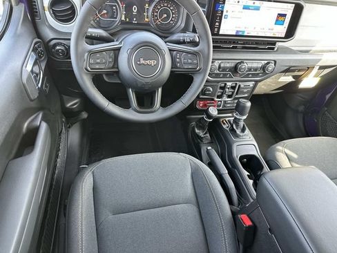 New 2026 Jeep Gladiator Sport AWD/4WD image 25