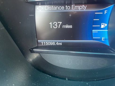 Used 2017 Ford Explorer XLT w/ Equipment Group 202A FWD image 13