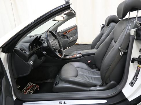Used 2005 Mercedes-Benz SL 500 image 6