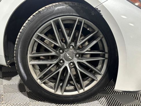 Used 2019 Genesis G70 2.0T Advanced RWD image 39