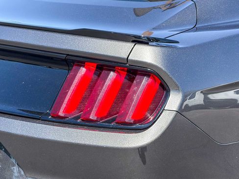 Used 2017 Ford Mustang GT w/ Black Accent Package RWD image 8