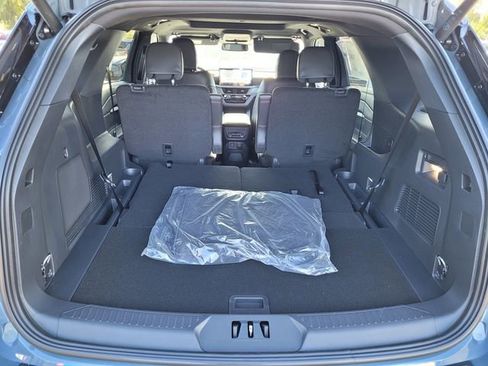 New 2026 Ford Explorer ST-Line image 18