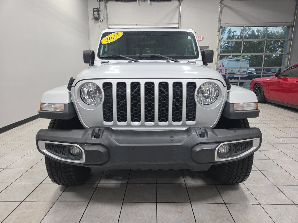 Used 2023 Jeep Gladiator Sport AWD/4WD image 6
