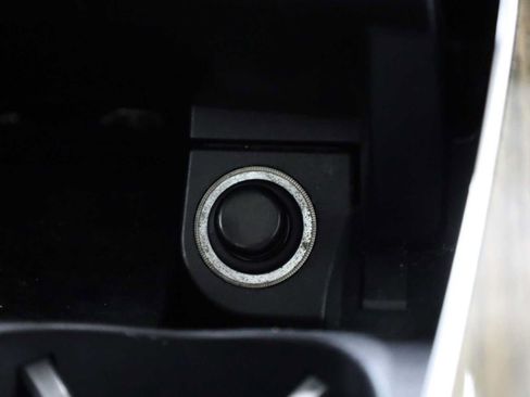 Used 2016 Mercedes-Benz C 450 AMG image 33