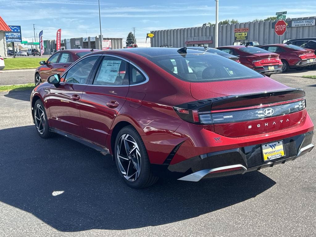 New 2024 Hyundai Sonata SEL w/ Convenience Package FWD image 6