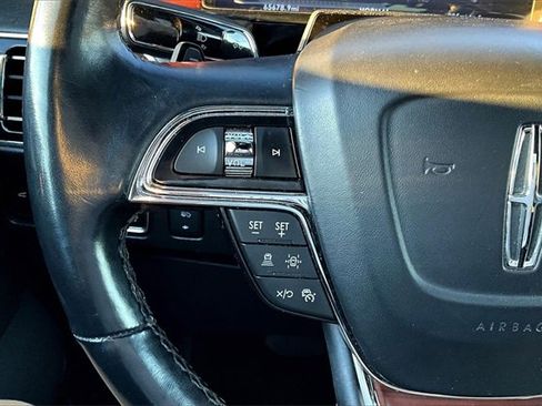 Used 2023 Lincoln Navigator Reserve image 13