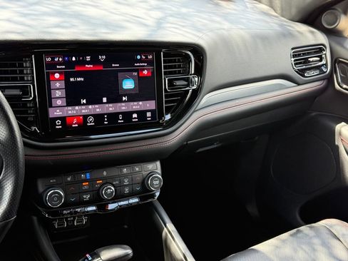 Used 2024 Dodge Durango GT RWD image 24