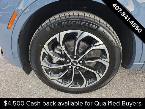 New 2026 Lincoln Nautilus Reserve image 8