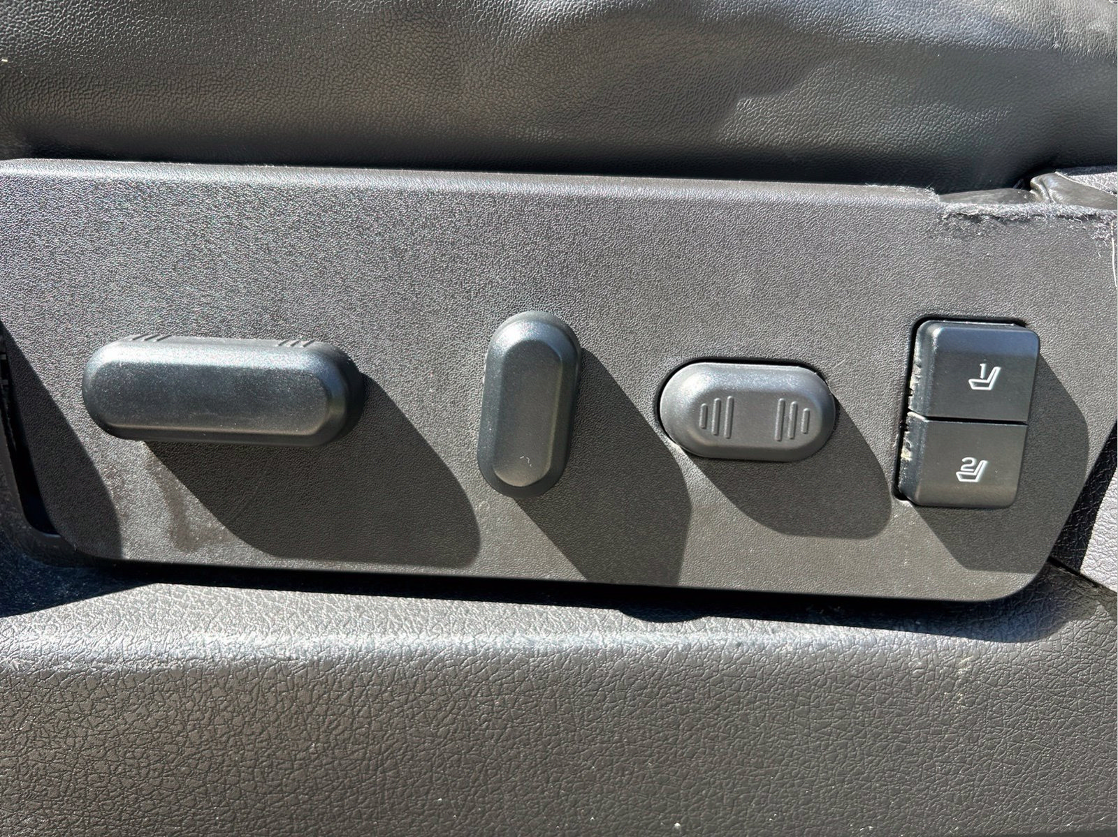 Used 2014 Ford F150 XLT w/ Equipment Group 302A Luxury AWD/4WD image 26