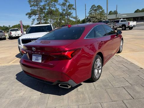 Used 2021 Toyota Avalon XLE FWD image 5