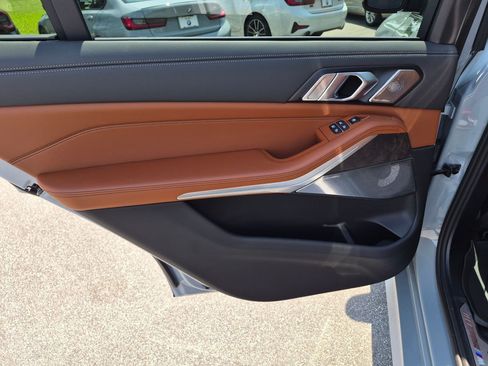 Used 2026 BMW X7 M60i AWD/4WD image 28