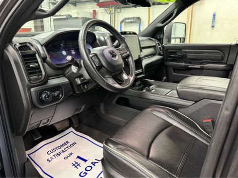 Used 2024 RAM 2500 Limited AWD/4WD image 10