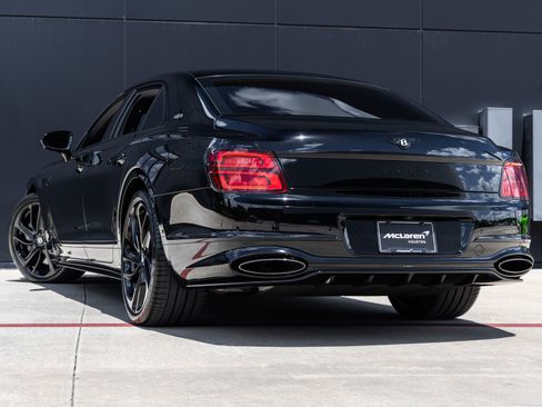 Used 2025 Bentley Flying Spur Plug-In Hybrid AWD/4WD image 6